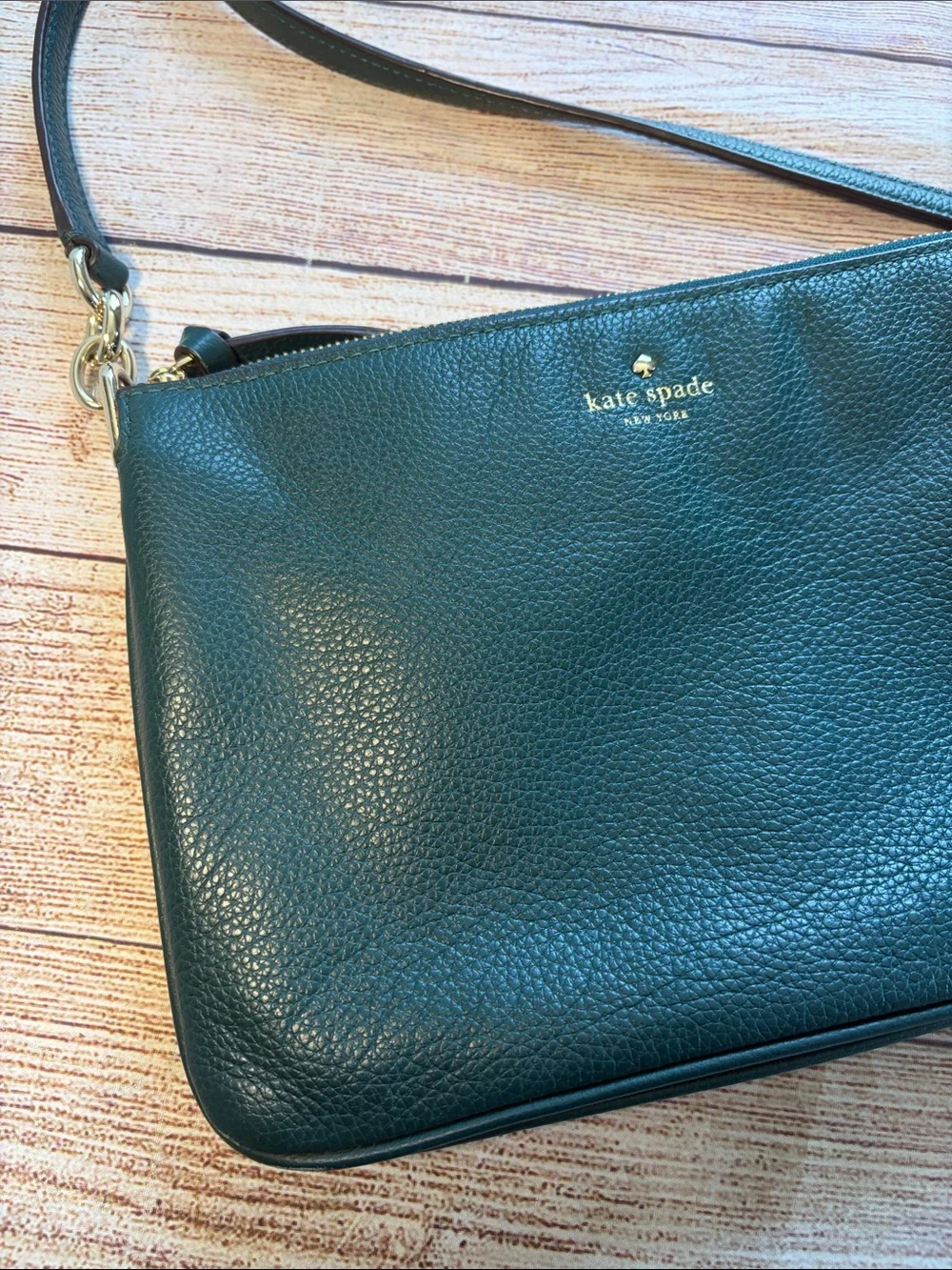 Kate Spade Teal Pebbled Leather Crossbody with Gold Hardware Clean